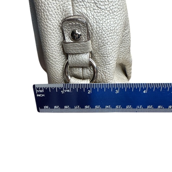 Coach EUC Silver Women's Shoulder Bag - Picture 7 of 9